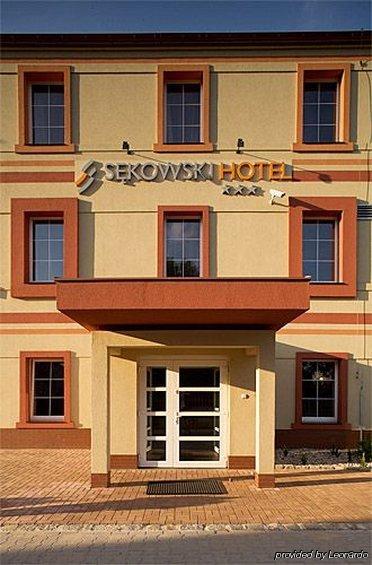 Hotel Sekowski Legnica Exterior foto